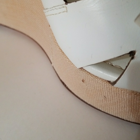 Kate Spade White & Tan Bow Wedges Sz 6.5 - Picture 7 of 8